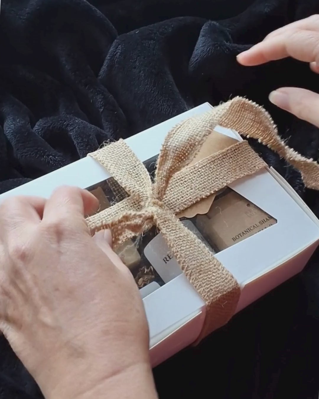 Load video: Unboxing of Willow Wellness gift set with natural products